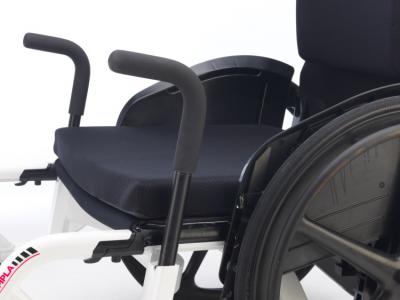 Fauteuil roulant obèse Invacare Action Ampla - Réglable