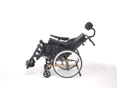 Fauteuil roulant confort Invacare Rea Clematis Pro - Dossier