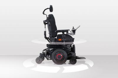 Agile et compact, véritable fauteuil roulant à roues motrices centrales